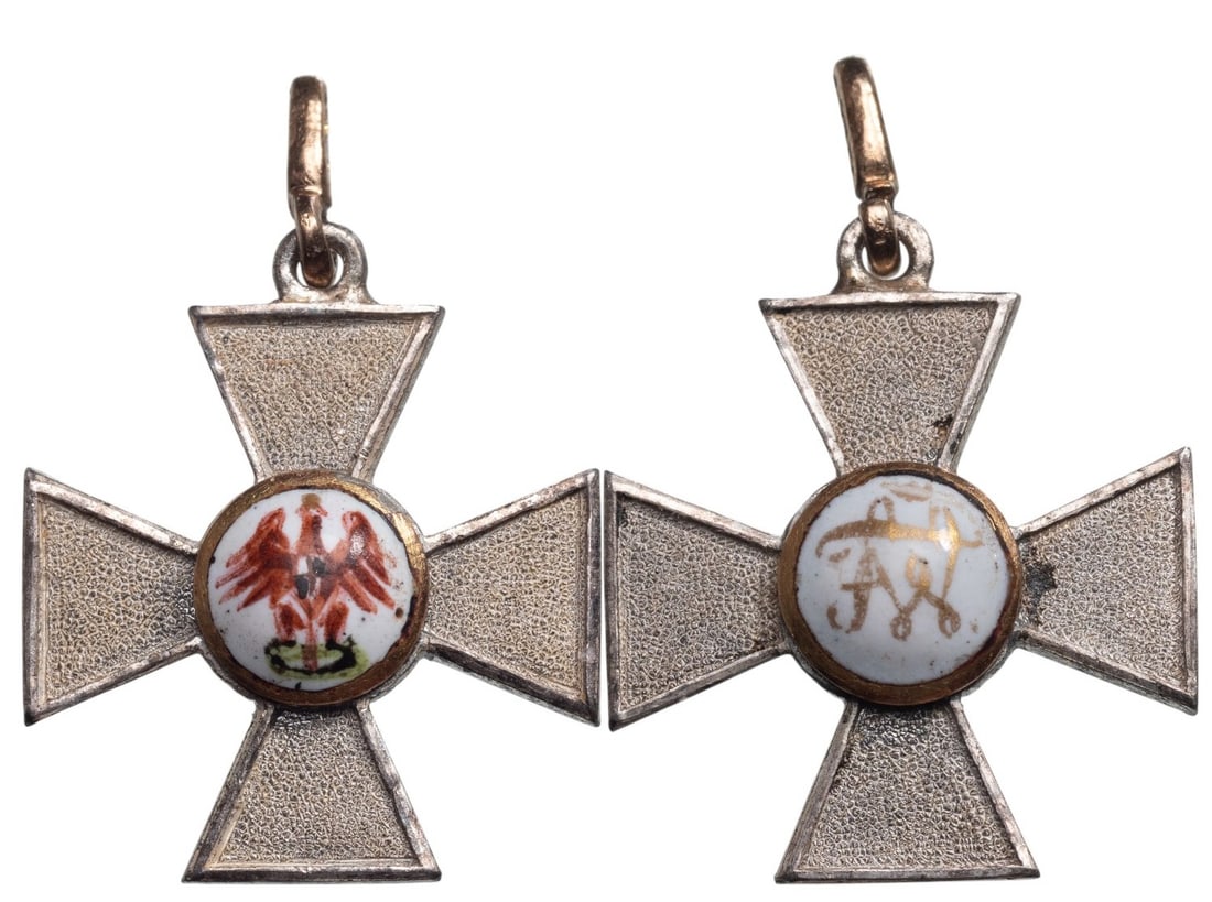 Order of the Red Eagle: 4th Class Mniature, instituted in 1792. Breast Badge, 17x15 mm, Silver, center enameled, original suspension loop. I