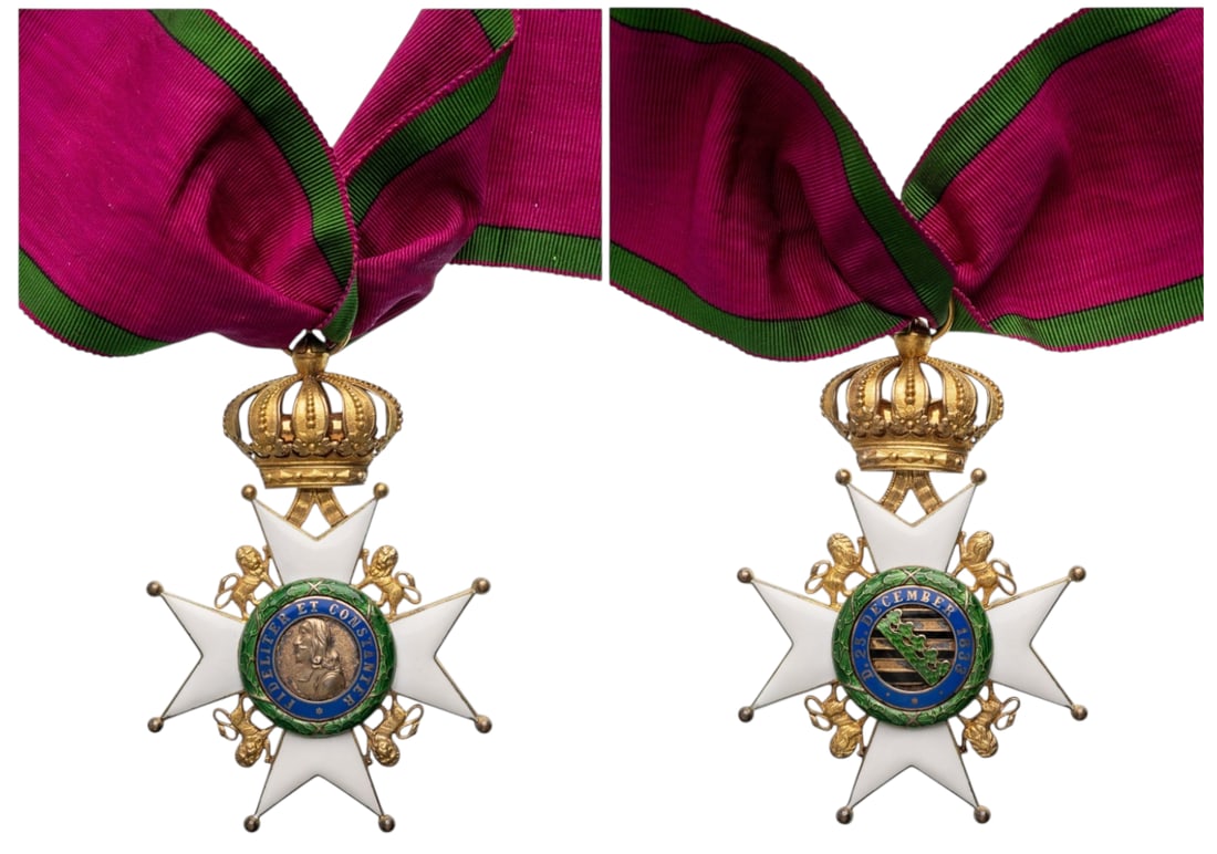 Saxe Ernestine House Order: Commander's Cross Civil, instituted in 1833. Neck Badge, 86x57 mm, git Silver., both sides enameled, central medallion gilt, enameled, original suspension ring, and ribbon. A superb order in mint cond