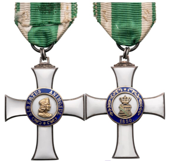 Order of Albrecht: Knight's Cross, 2nd Class, Civil, 2nd Type, instituted in 1850. Breast Badge, 45x34 mm, partially gilt Silver, both sides enameled, both central medallions gilt, enameled, original suspension ring and