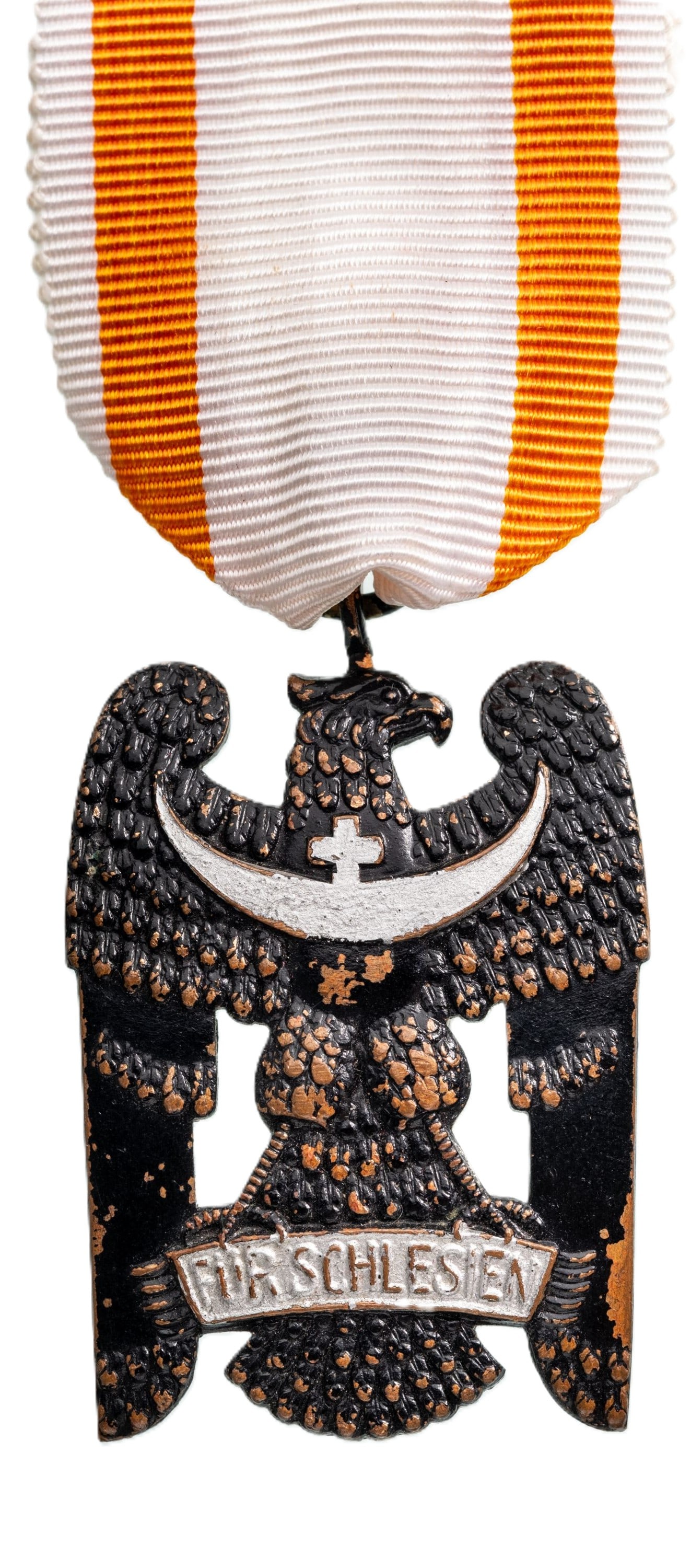 The Silesian Eagle, 2nd Class, 1919-1933: Breast Badge, 32x29 mm, Bronze, original suspension ring and ribbon. A medal, in almost extremely fine condition! II