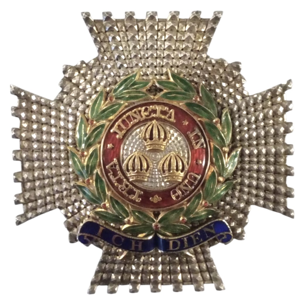 The Most Honourable Order of the Bath: Grand Officer's Star of the Civil Division. Breast Star, 98x92 mm., Silver with typically curved, chiselled and pierced rays; the centre with three crowns, enameled base and red enameled inner cap, wi