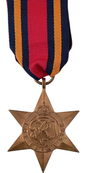 The Burma Star: Breast Badge, 50x43 mm, Bronze, original suspension ring and ribbon. Mint condition! I