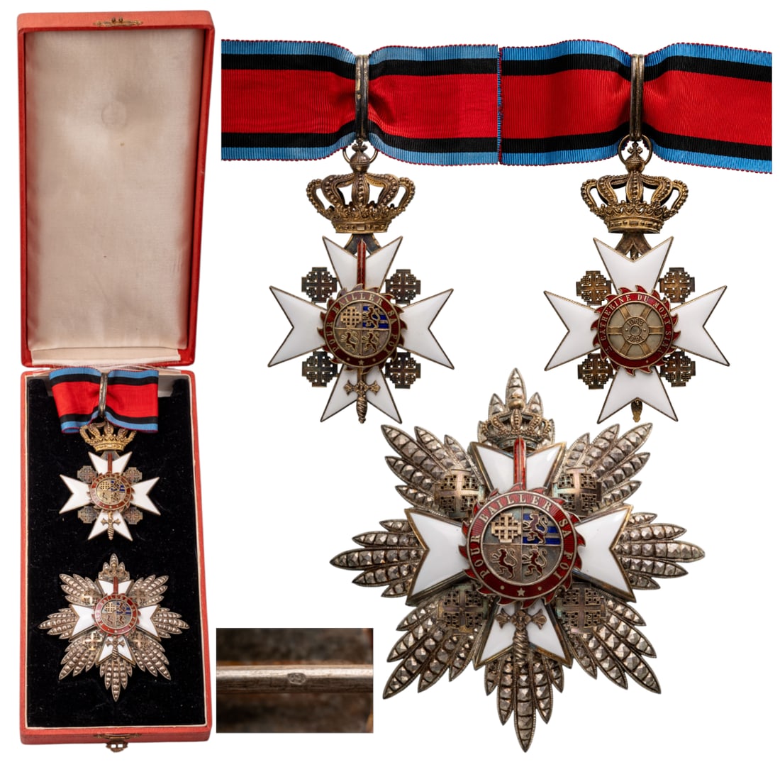 Order of St. Catherine of Mount Sinai: Grand Officer's Set. Neck Badge, 88x57 mm, gilt Silver, both sides enameled, original suspension crown, ring, loop and short ribbon. Breast Star, 86 mm, Silver, superimposed part enameled, thin pin on