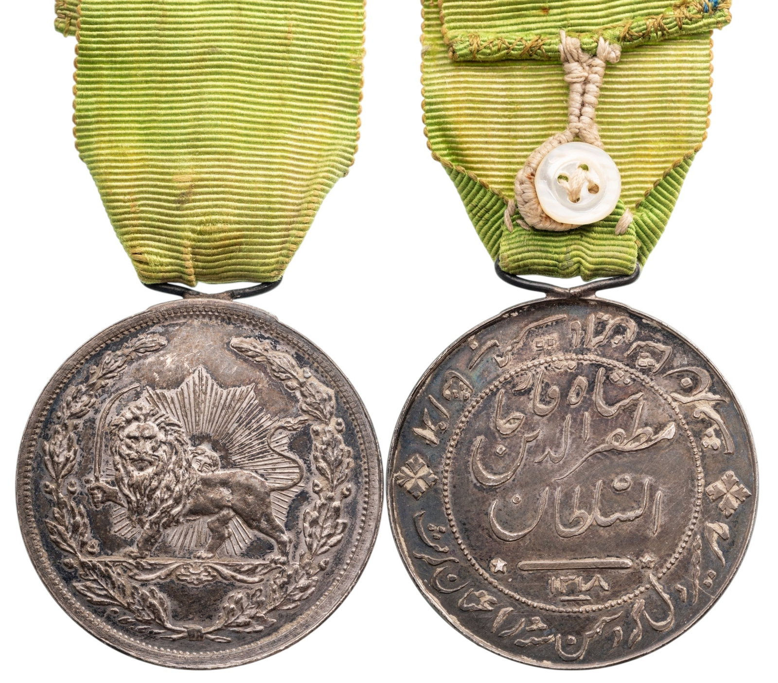 Order of the Sun and the Lion: Silver Medal, instituted in 1808. Breast Badge, 38 mm, Silver, suspension ring, original ribbon. Mint state, with superb patina!. I