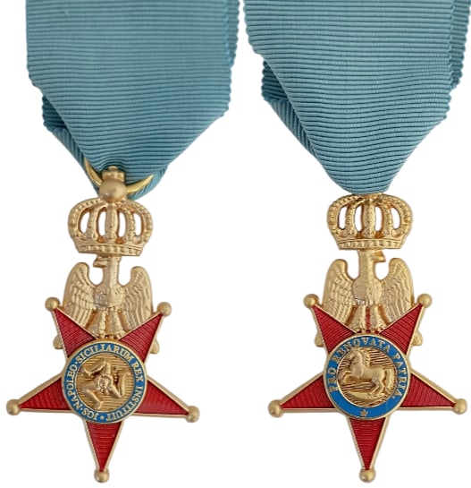 Order of the Two Sicilies: Knightâ??s Badge, 58x37 mm., gilt Bronze, red enameled star pointing downwards; obverse medallion with gilt horse; blue enameled outer circlet with the Orderâ??s motto â??PRO RENOVATA PATRIAâ?? in