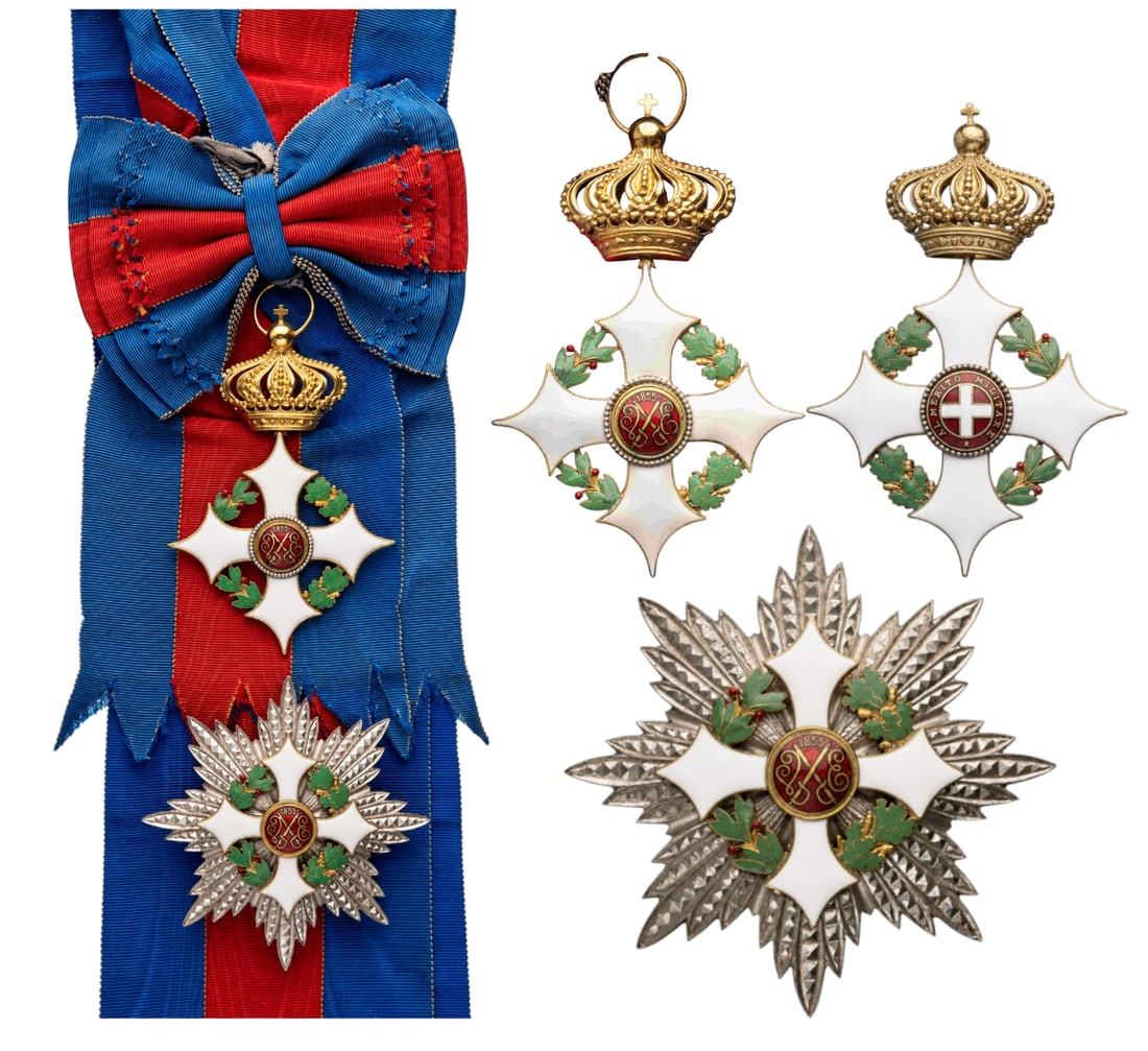 The Military Order of Savoy: Grand Cross Set. Sash Badge, 108x69 mm., gilt Bronze, as a white enameled pointed cross, flanked by green enameled laurel and oak branches resp.; red enameled obverse centre medallion with separately-