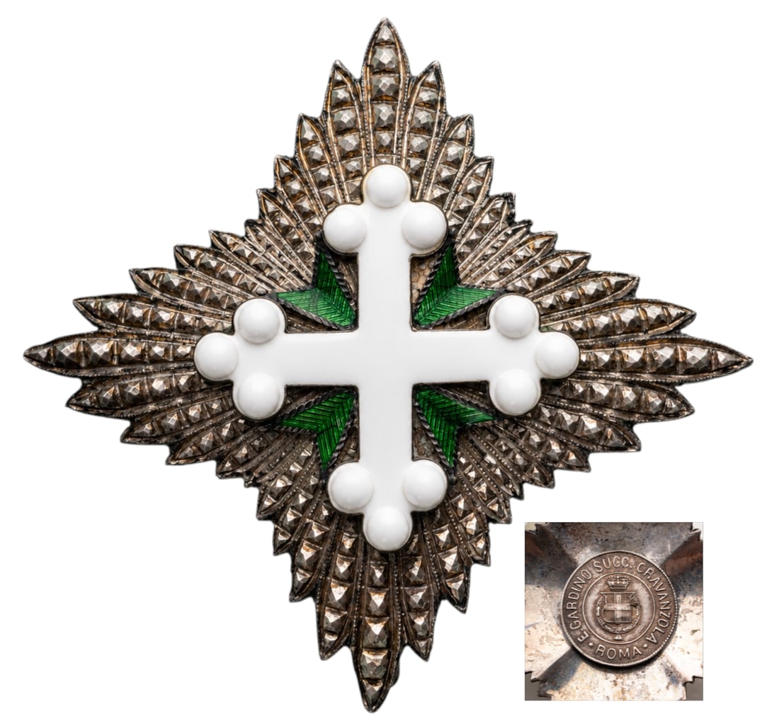 ORDER OF SAINT MAURICE AND LAZARUS: Grand Officer's Star, instituted in 1572. Breast Star, 74 mm., Silver, superimposed part enameled, multipart construction, medium pin on reverse, by "Gardino Succ. Cravanzola - Roma". Very elegant and