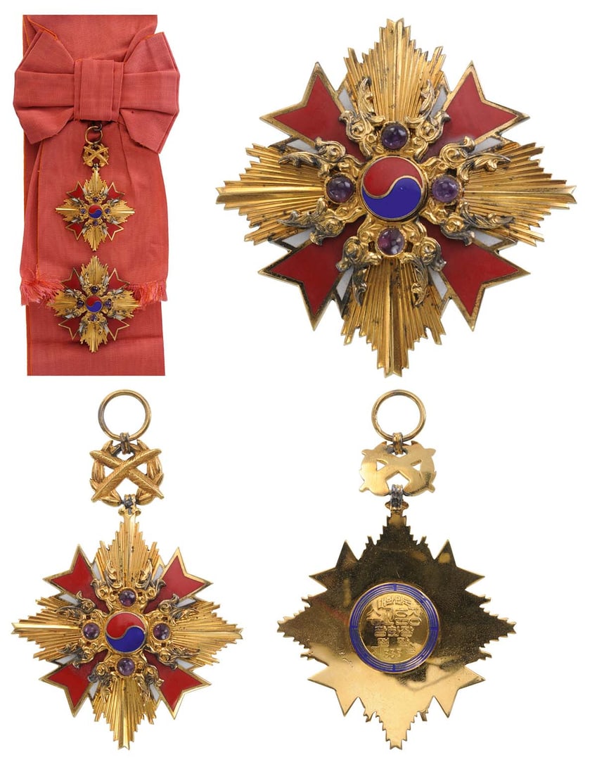 REPUBLIC ORDER OF DIPLOMATIC MERIT: Grand Cross Set, insitituted in 1967. Breast Badge, 80x60 mm, gilt Silver, enameled, superimposed parts silver gilt with pearls, reverse center enameled, original suspension device and sash. Breast St