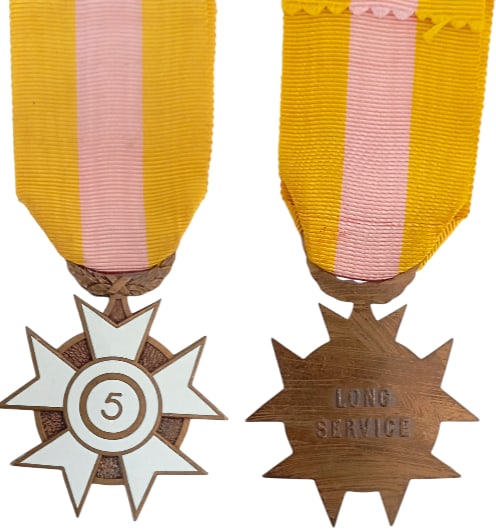 Long Service Medal, for 5 Years of Service: Breast Badge, 47x43 mm, Bronze, one side enameled, original suspension bar and ribbon. Scarce! I R!