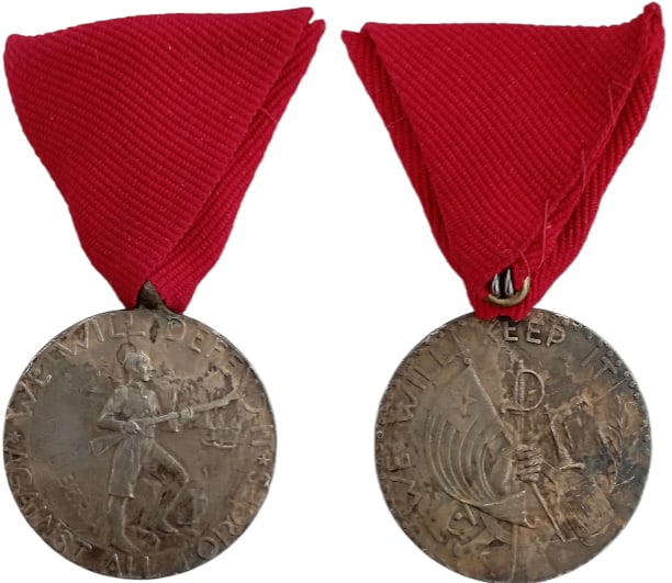 Military Merit Order, instituted in 1920: Breast Badge, 43x36 mm, Silver, original suspension ring and ribbon. Rare! I R!