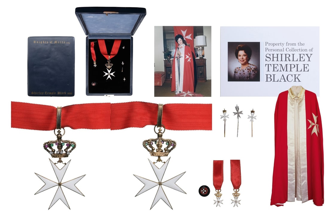 ORDER OF MALTA: Complete, Jeweled group to a Dame of this semi-autonomous branch of the Malta Order, active in th USA, awarded and belonged to the famous actress Shirley Temple: Cross of the Order 78x49 mm., in gilt 