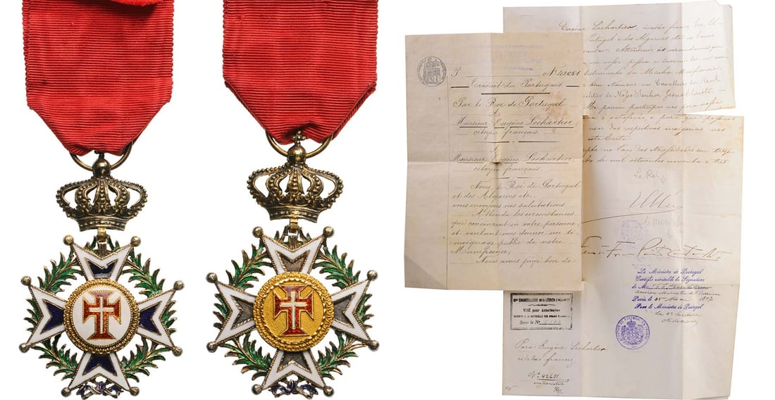 Military Order of Christ: Breast Badge, , instituted in 1318, 57x37 mm, gilt Silver, white bordered, blue enameled cross within green enameled laurel wreath, minor restorations, obverse centre medallion in gold, with chiseled 