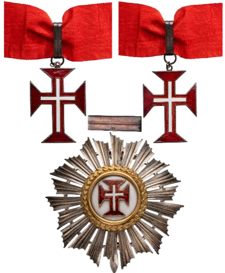 Military Order of Christ: Grand Officer's Set, instituted in 1318. Neck Badge, 55x38 mm, Silver, French hallmarked, suspension ring, loop and ribbon. Breast Star, 67 mm, Silver, superimposed parts gilt, enameled, medium pin on