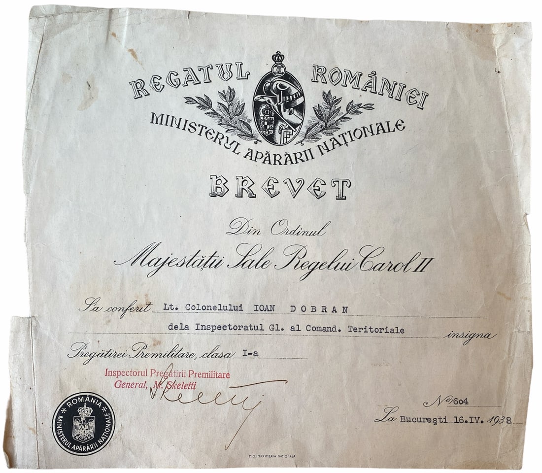PREMILITARY TRAINING BADGE AWARDING DOCUMENT: 1st Class. Awarding Document to a Lieutenant-Colonel, 250x221 mm, dated 16.04.1938. Rare! II R!