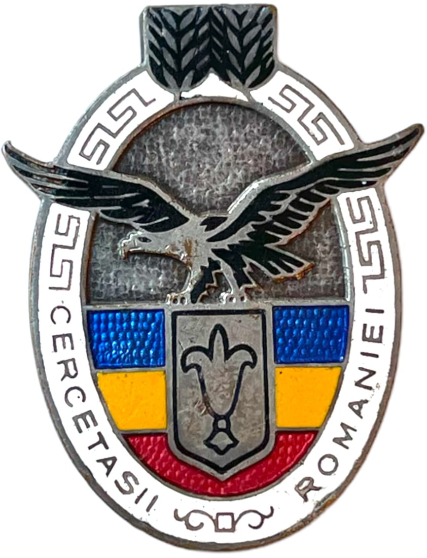 Association of the Romanian Scouts Badge, 1928: Breast Badge, 30x23 mm, Silver and Bronze, enameled, numbered "S.II. 369", vertical pin on the back missing. M.S.B.R 727. II-