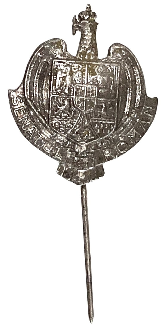 SENATOR BADGE MINIATURE, AFTER 1930: Breast Badge, 25x22 mm, Silver, long pin on reverse. I.M.S.P.R. 853. Rare! I R!