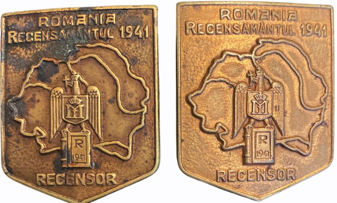 Lot of 2. Census Representative Badge 1941: Breast Badge, 44x36 mm, gilt Brass, pin on the back. I-II (2)