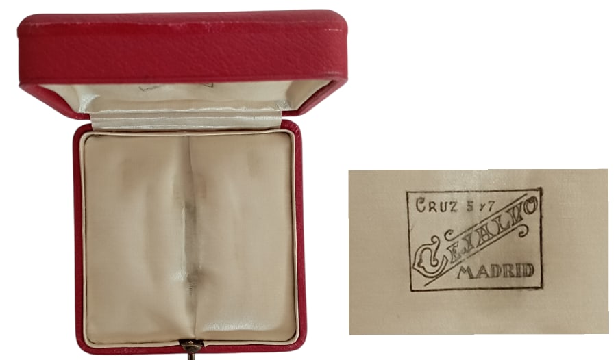 Merit Order of the Republic: Grand Cross Breast Star Case of Issue, 95 mm., with gilt weapon on the lid, by "Cejalvo, Madrid".An extremely rare box, of this short-lived, highest order of Spainâ??s republic, as awarded before the