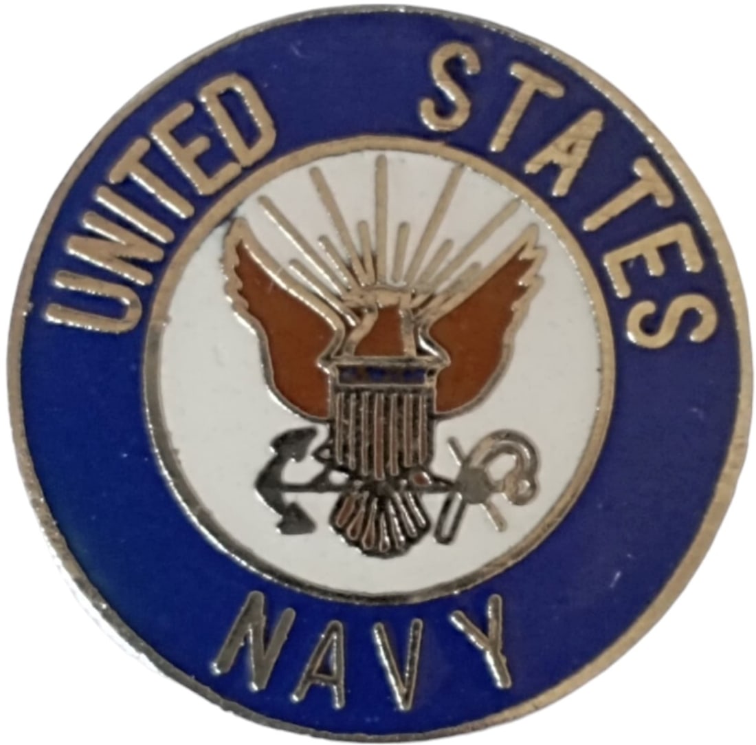 US Navy Badge: Breast Badge, 21 mm, white Metal, one side enameled, pin on the back. Very attractive!