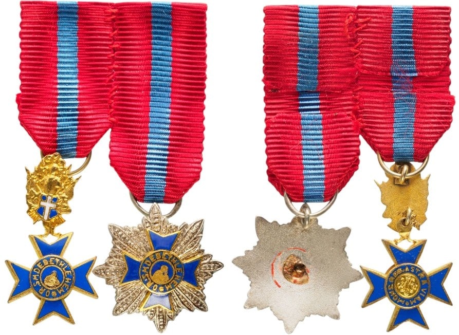 Order of Our Lady of Bethlehem, instituted in 1459: Grand Officer's Set Miniatures. Breast Badge, 26x15 mm, gilt Bronze, both sides enameled, original suspension trophee, ring and ribbon. Breast Star, 21 mm, gilt and silvered Bronze, superimposed part 