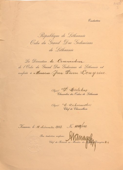 ORDER OF GEDIMINAS: Diploma for a Commander's Cross of the Order awarded to a French Citizen, 3rd Class, instituted in 1927. 36x26 cm, dated 1933. Rare! IR! - LOT: 537 Country:LITHUANIA