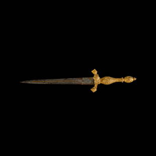 A Left hand dagger in 16th century style.: Left hand dagger in 16th century style. The handle is engraved and gilded. Guard with a ring. France, 19th century