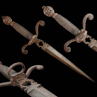 Rare Italian, 17th century, Left Hand Dagger.: Rare Italian, 17th century, Left Hand Dagger. agger with one sided ridged blade, wire wrapped grip and openwork pommel. Italian 17th century. Rare collector's item.