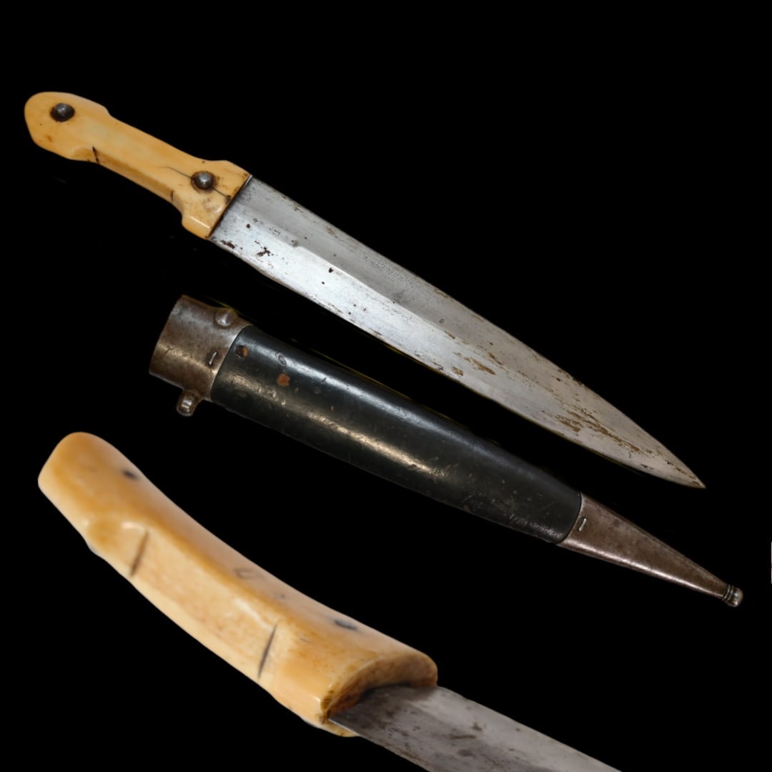 Extra Rare Black Sea Cossack Host low ranks Dagger M1840, Russian Empire, Zlatoust 1840-1850's.: Extra Rare Black Sea Cossack Host low ranks Dagger M1840, Russian Empire, Zlatoust Arms Factory 1840-1850's. A broad double-edged blade of flattened-diamond section, a small flat part at the base with