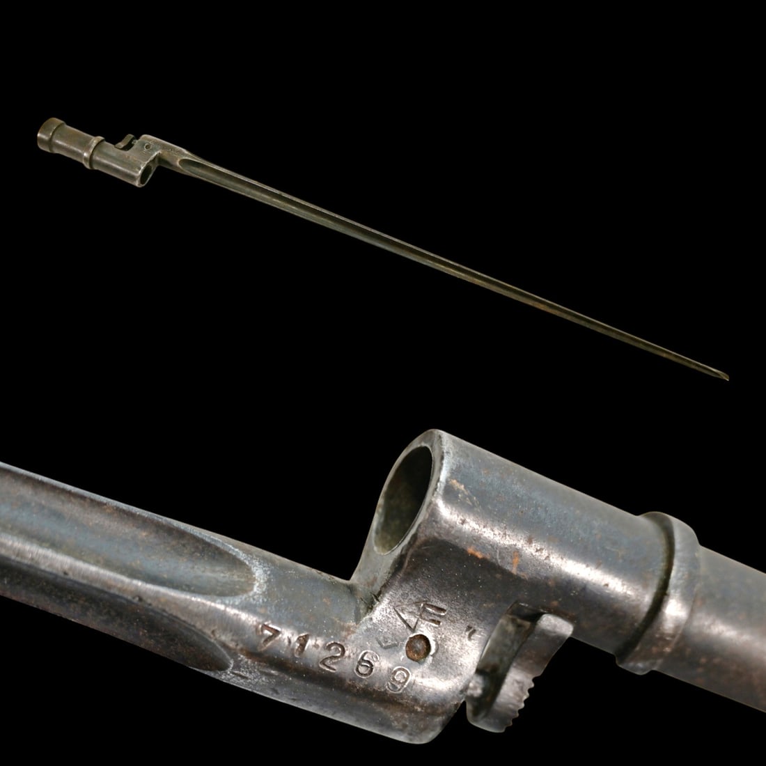 A Mosin-Nagant Model 1891/30 Socket Bayonet, Soviet Russia, Izhevsk. (1 of 4)