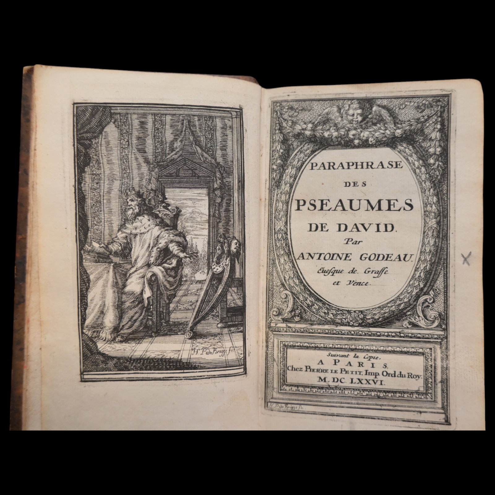 Rare book 1676 Paraphrase des Pseaumes de David - French Edition with Engraving.: Rare book 1676 Paraphrase des Pseaumes de David - French Edition with Engraving. Author: Antoine Godeau (1587-1672), Bishop of Grasse and Vence. Title: Paraphrase des Pseaumes de David, en vers franco