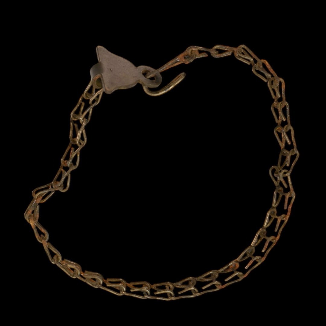 WWII Chain for US Military issue whistle. Good condition. (1 of 3)