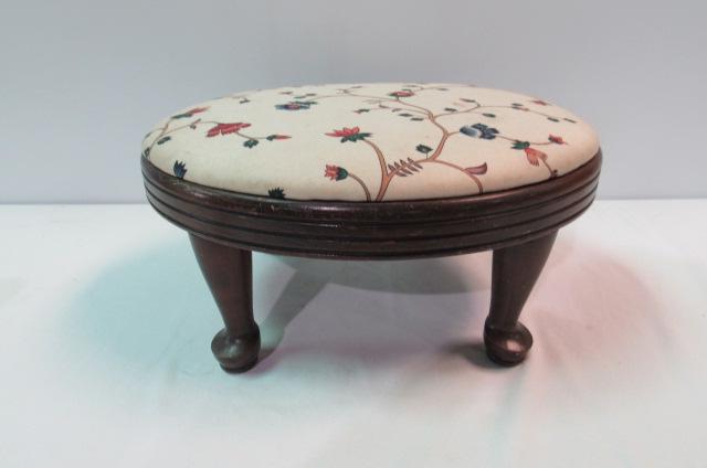 Vintage Footstool (1 of 2)