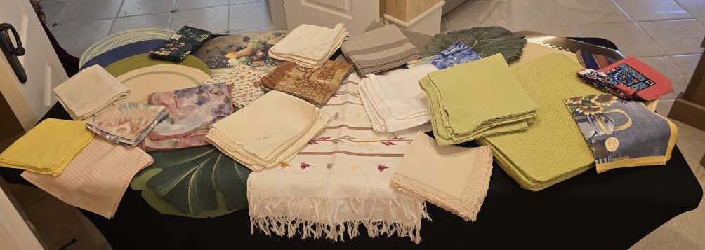 Table Linen Assortment (1 of 3)