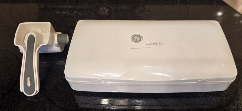 GE Carving Set & Handheld Cheese Grater: GE Carving Set & Handheld Cheese Grater