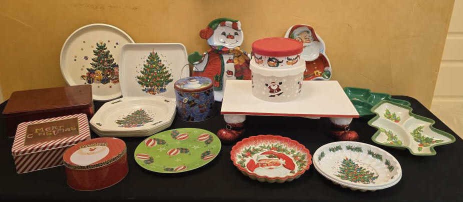 Classic Christmas Plastic Serveware & Tins: Includes Handmade Cake Platform