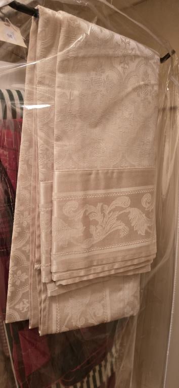 Tablecloth Assortment - Lace, Holiday, Etc.: Tablecloth Assortment - Lace, Holiday, Etc.