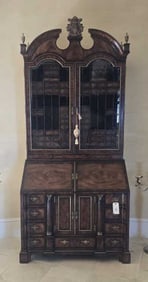 Althorp Furniture - AL65003 - A very fine George II mahogany and rosewood crossbanded Bureau