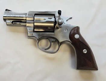 Security-Six, Speed-Six or Police Service-Six; S/N: 158-81077; Caliber: .357 Mag. Cal.; American
