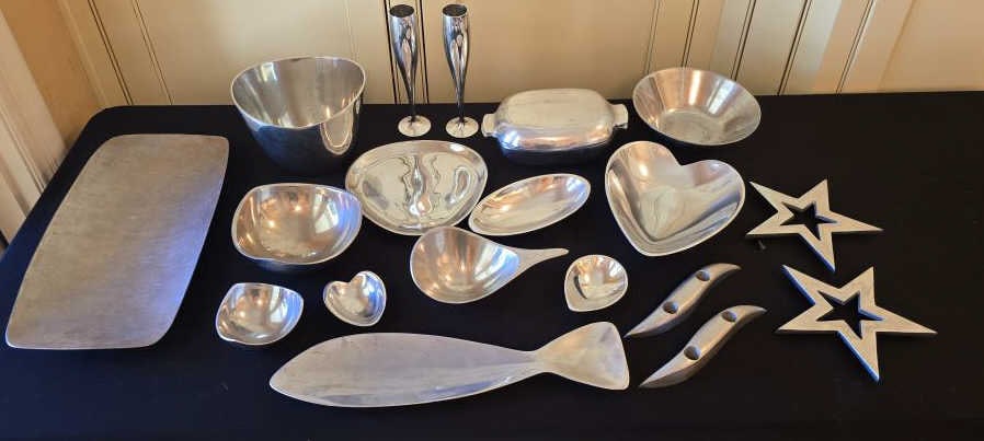 (2) Star Trivets Are Not Nambe: (2) Star Trivets Are Not Nambe