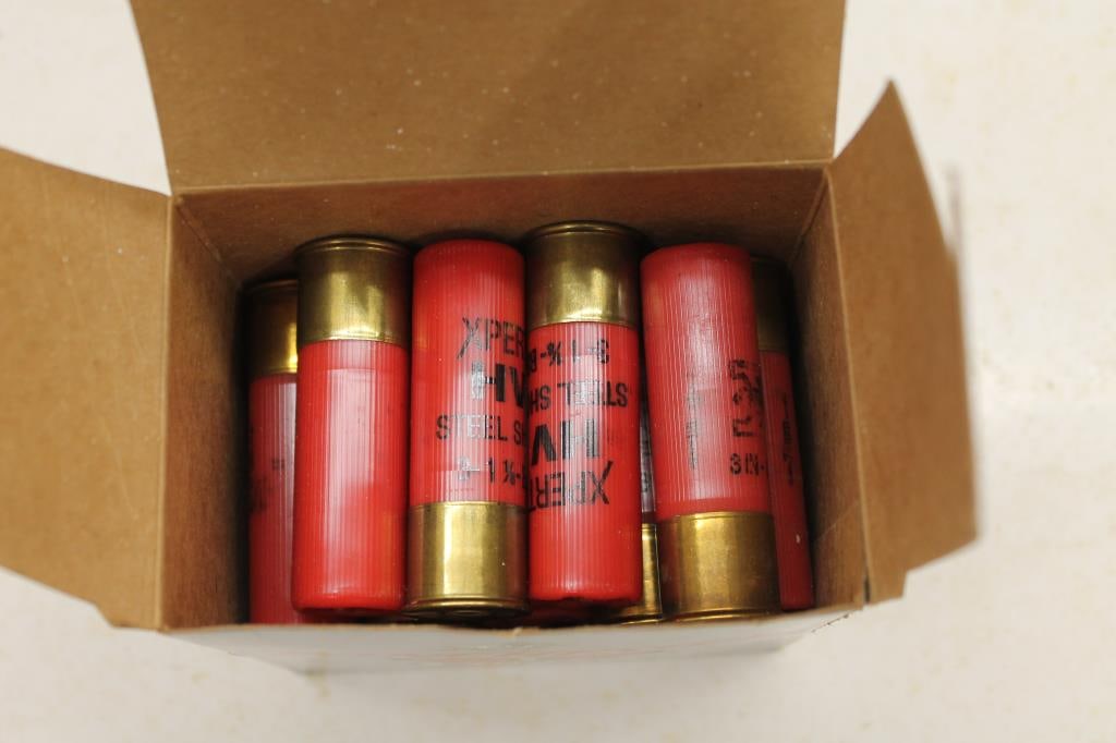 Winchester Box of (19), 12GA, 3", Asst. Shot: Winchester Box of (19), 12GA, 3", Asst. Shot