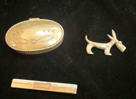 38g; Pill Box is Unmarked: 38g; Pill Box is Unmarked