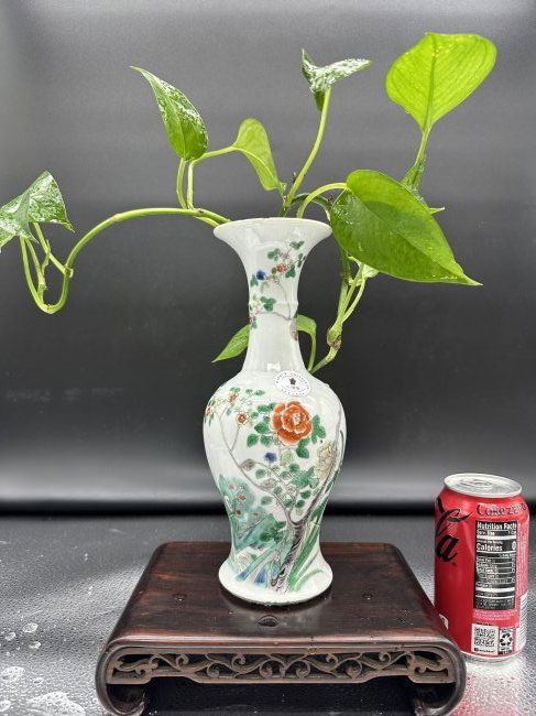 Antique Chinese 18th Century Kangxi Multicolored Vase (1 of 18)