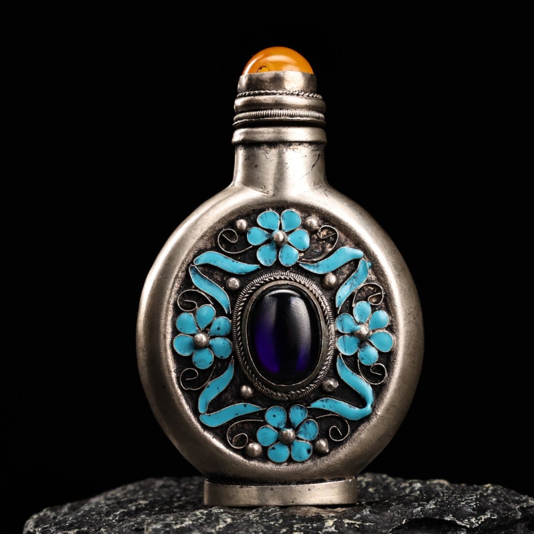 Cloisonne Snuff Bottle with Gilt Silver Inlaid with Gemstones in Old Collection (1 of 8)