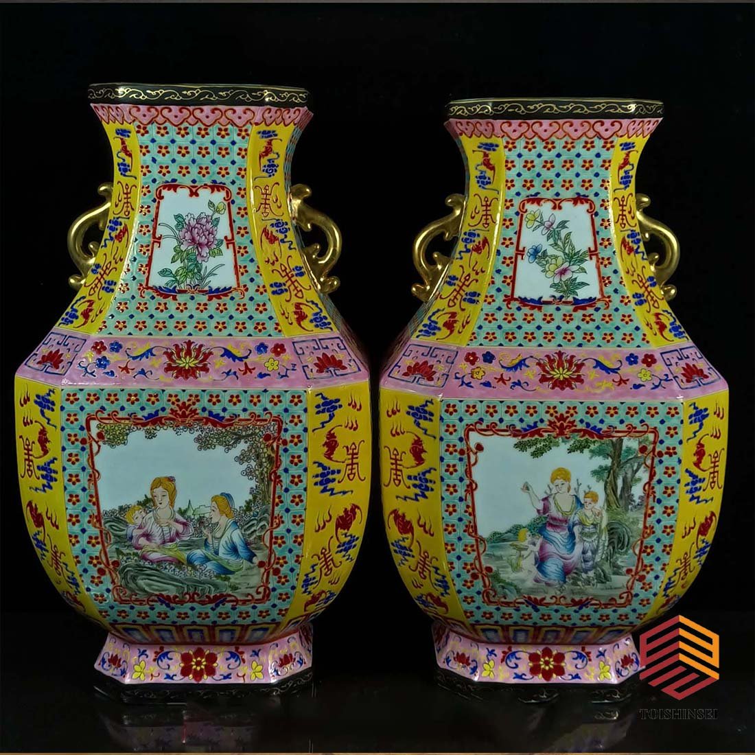 Yongzheng period high relief pastel vase (1 of 9)