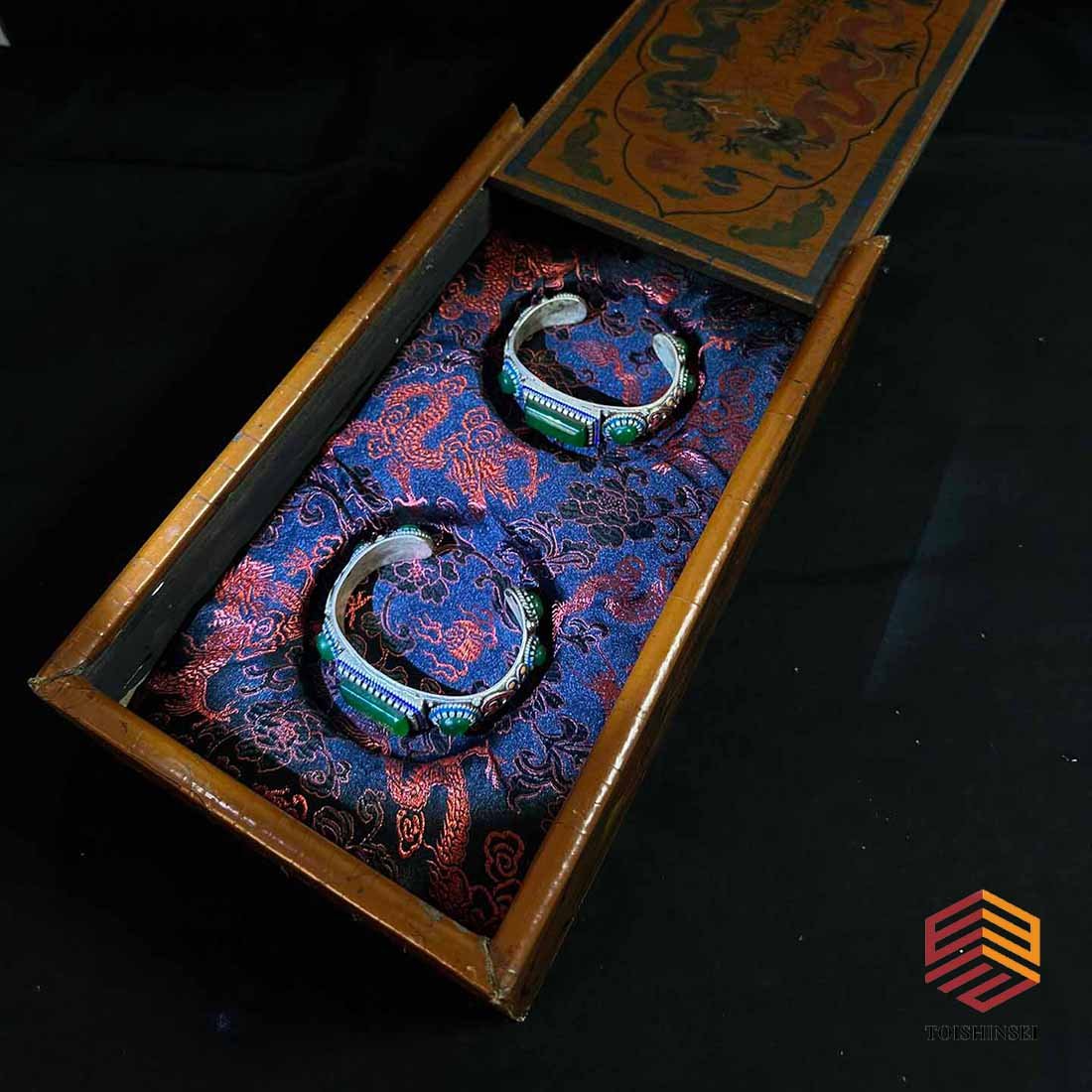 Qing Dynasty imperial palace filigree inlaid cloisonne high ice old jadeite bracelet (1 of 7)