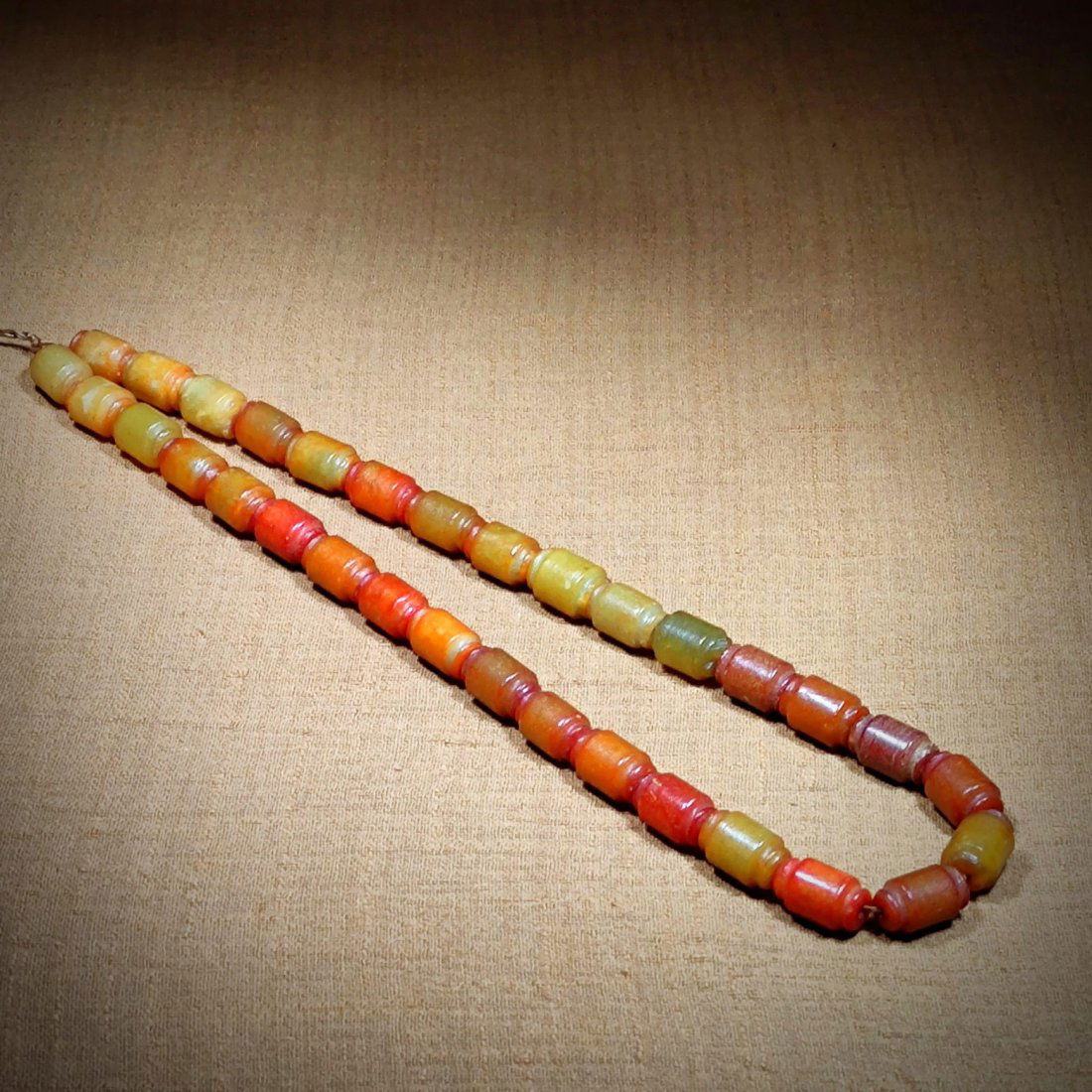 Ming Dynasty Hetian jade handheld (1 of 7)