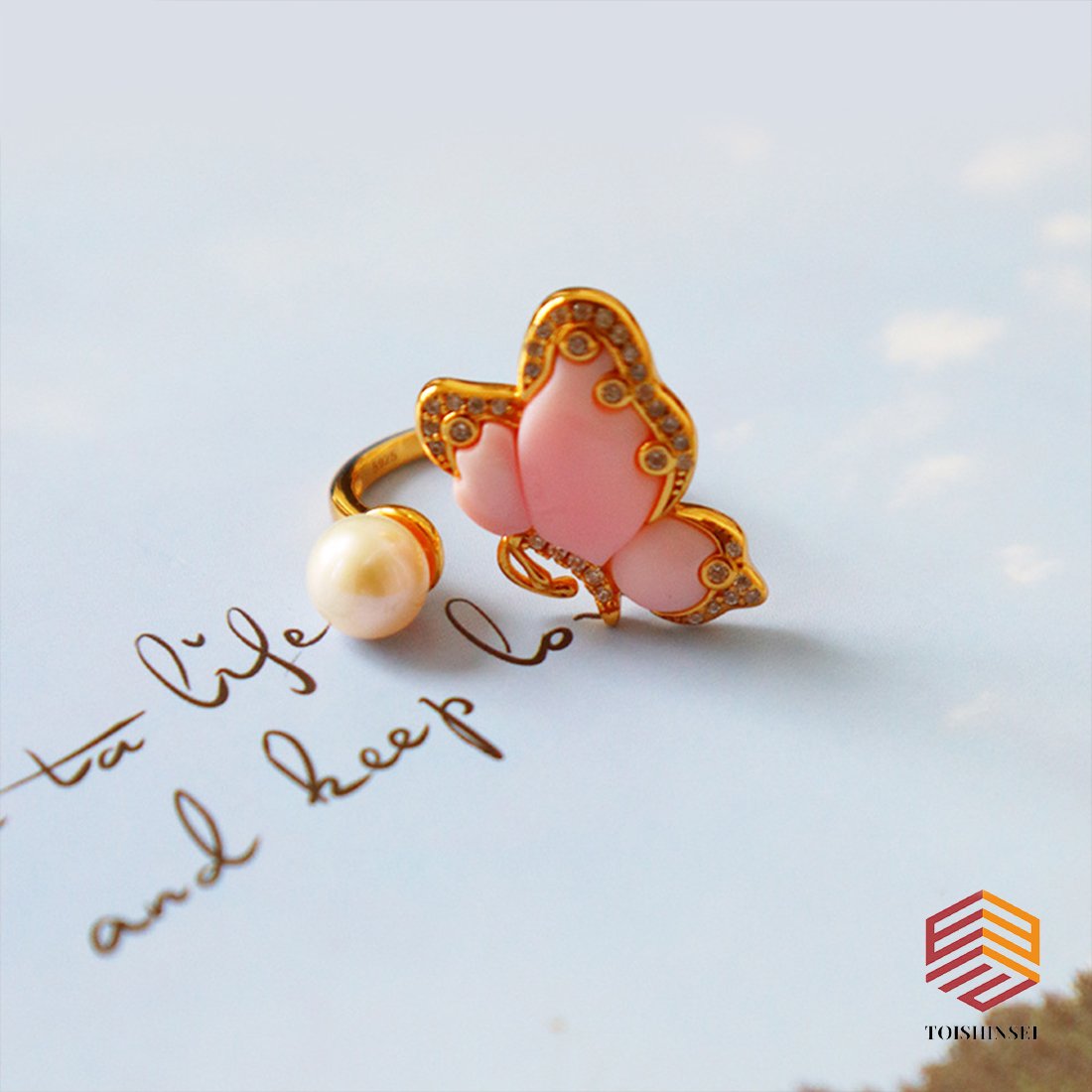 Japanese Saltwater Pearl Caribbean Queen Conch Ring: Japanese Saltwater Pearl Caribbean Queen Conch Ring