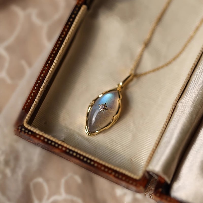 Natural Labradorite Pure 9K Gold Vintage Necklace (1 of 5)
