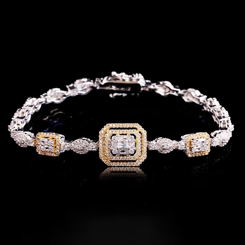 women's flash diamond bracelet: women's flash diamond braceletSize: Total length is about 17cm, widest point is about 1.2cm