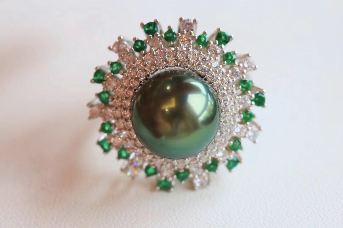 Pearl ring, pearl diameter 12~11MM, perfect round, rare malachite green (1 of 5)